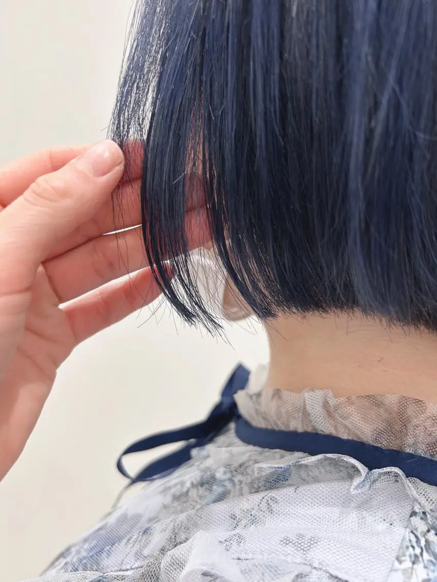 ミディアム カラー ネイビーカラー 💛🤍U too e’s /店長🧸のヘアスタイル