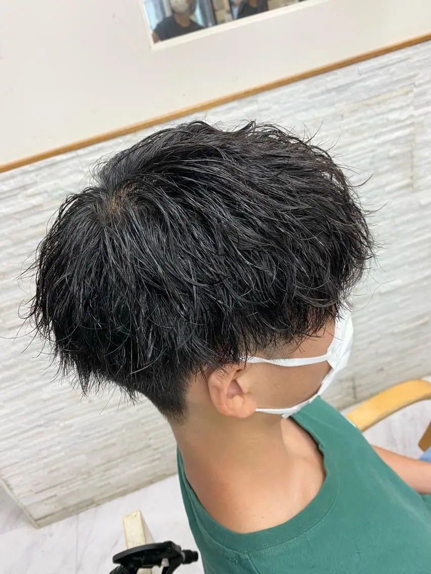 パーマ メンズ メンズパーマ 学生(メンズ向け) 波巻きパーマ 学生 カット パーマ トリートメント 🌴パーマオタク🌴 長谷川 諒佑🌈のヘアスタイル