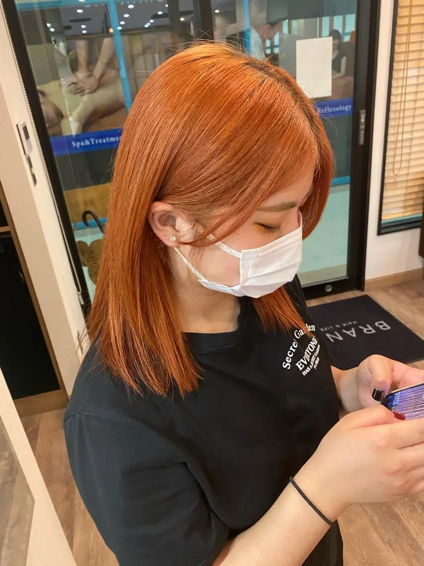 ミディアム カラー オレンジ 髙橋 怜司のヘアスタイル