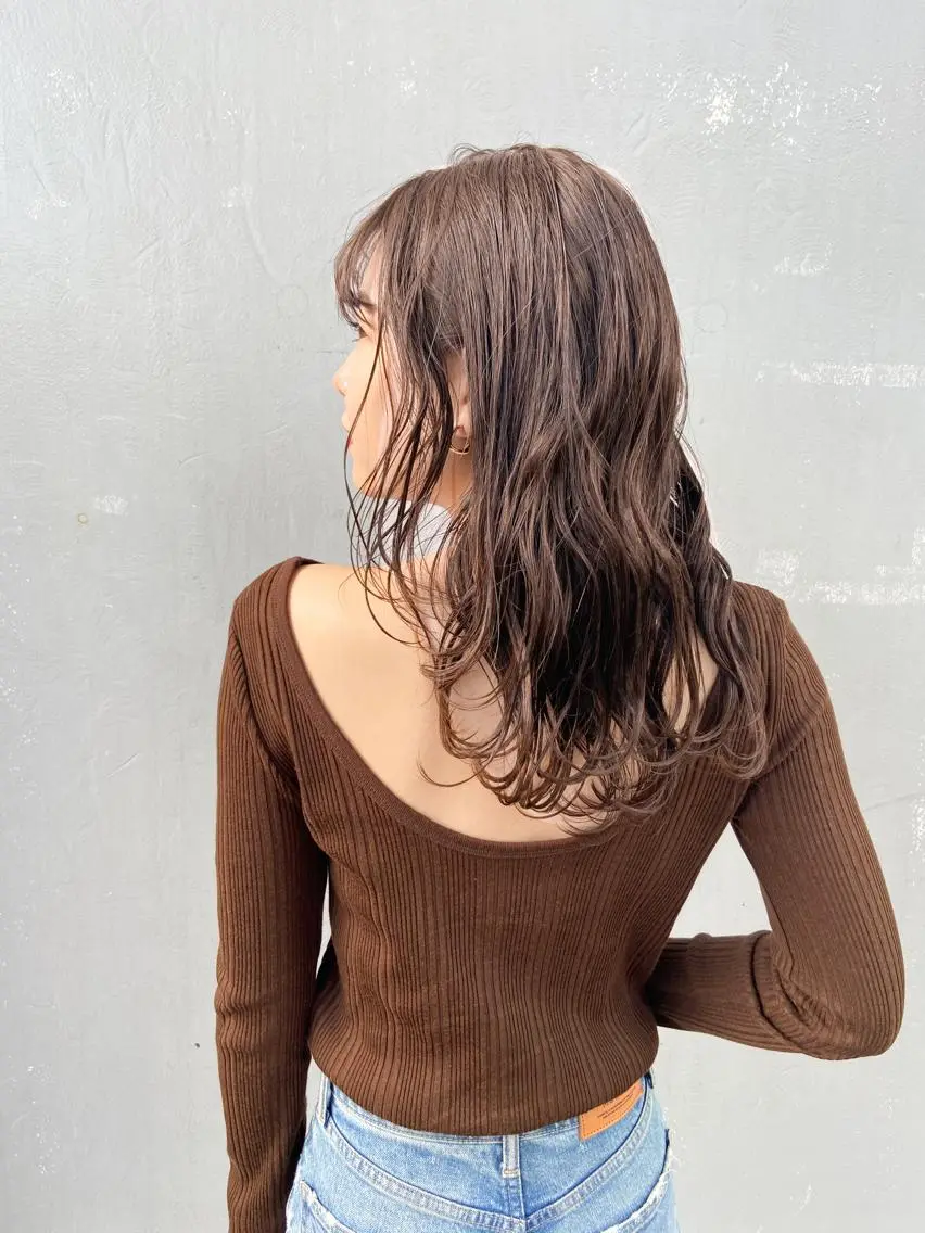 ロング カラー アディクシーカラー ベージュカラー ブリーチ ブラウンカラー ケアカラー ヘアカラー トリートメント 岡本康平/ボブ/ブリ ーチ/酸性ストレートのヘアスタイル