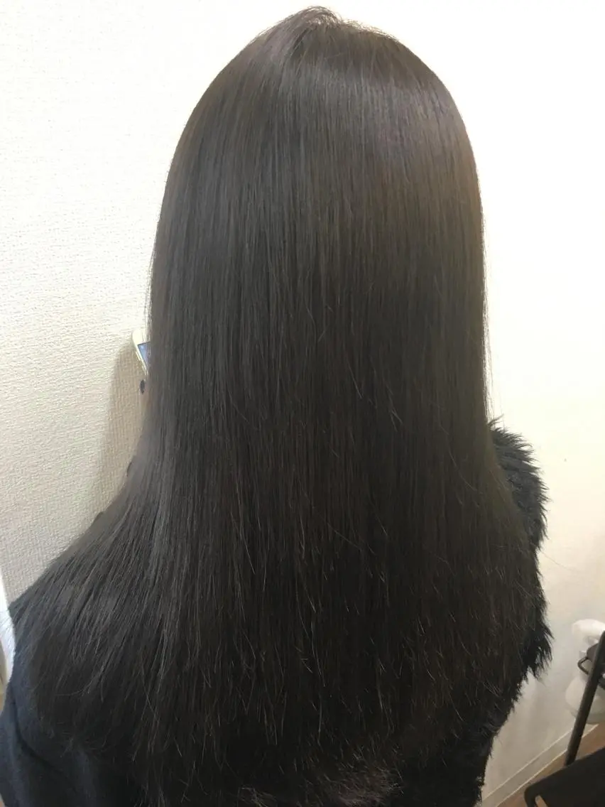 セミロング カラー SHIORI💜口コ ミNo.1艶カラーのヘアスタイル
