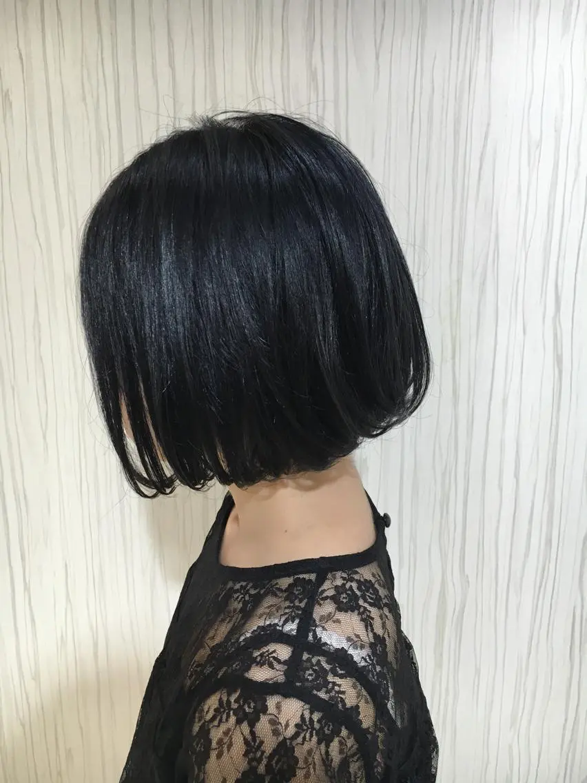 ショート カラー ヘアアレンジ 黒髪 ブルーカラー ブルーブラック ボブ ✨艶髪✨透明感✨ 山内大樹のヘアスタイル