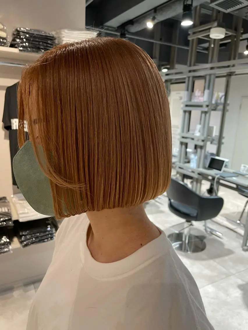 ショート カラー ベージュカラー ブリーチ👩‍🦳/ ‪✂︎MANAMIのヘアスタイル