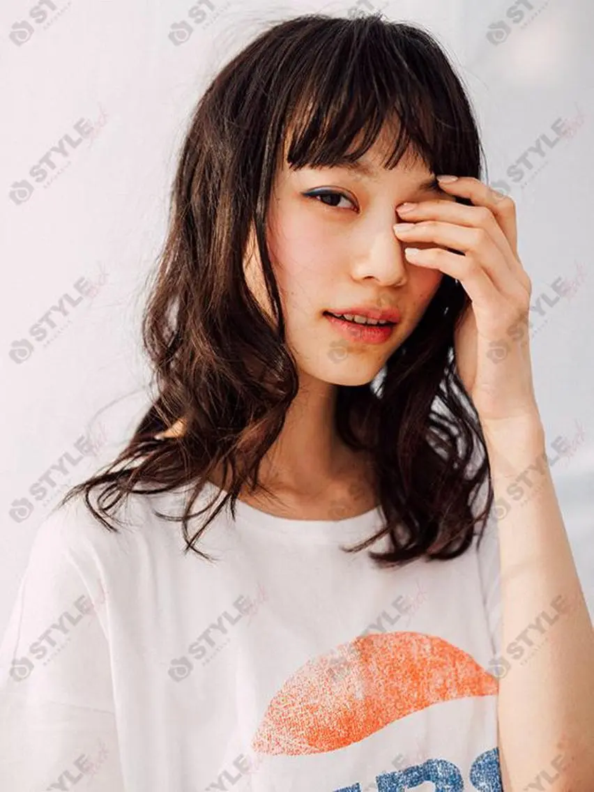 ミディアム カラー ヘアカラー トリートメント 白髪ぼかしハイライト 柳川拓哉のヘアスタイル