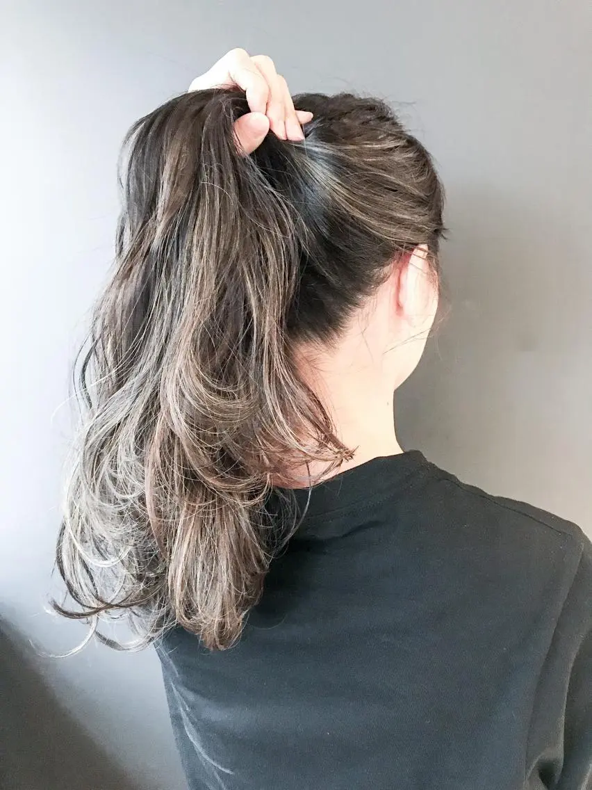 ロング カラー アディクシーカラー グラデーションカラー ハイライトカラー ハイライト ヘアカラー BOX mico.のヘアスタイル