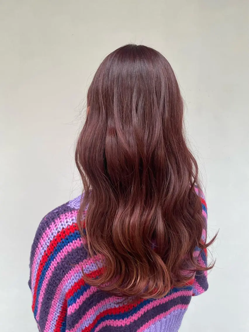 ロング カラー ピンクカラー レッドカラー NATSUKI😸 ✂︎南森町美容室のヘアスタイル