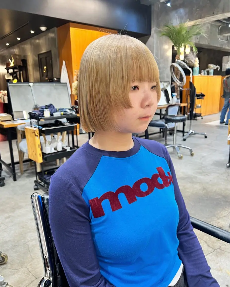 ミディアム カラー カット ヘアカラー 圧倒的デザイン力 店長🎨RENAのヘアスタイル