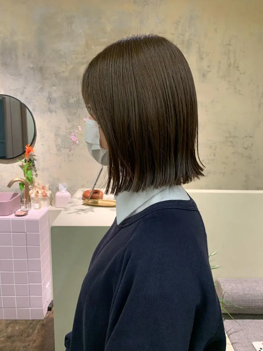 ミディアム カラー グレージュ オリーブグレージュ オリーブグレー yupi🐈⬛ レイヤー/パーマのヘアスタイル