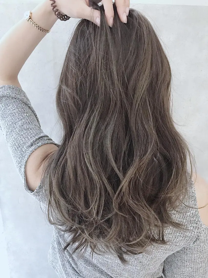 セミロング カラー MOU namba ムウナンバのヘアスタイル