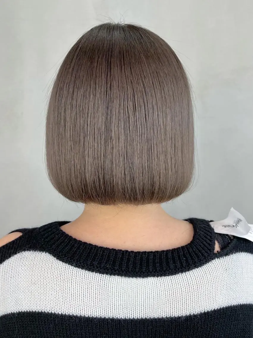 ミディアム カラー グレージュ ボブ カット ヘアカラー トリートメント ITbyALBUM 浦和店のヘアスタイル