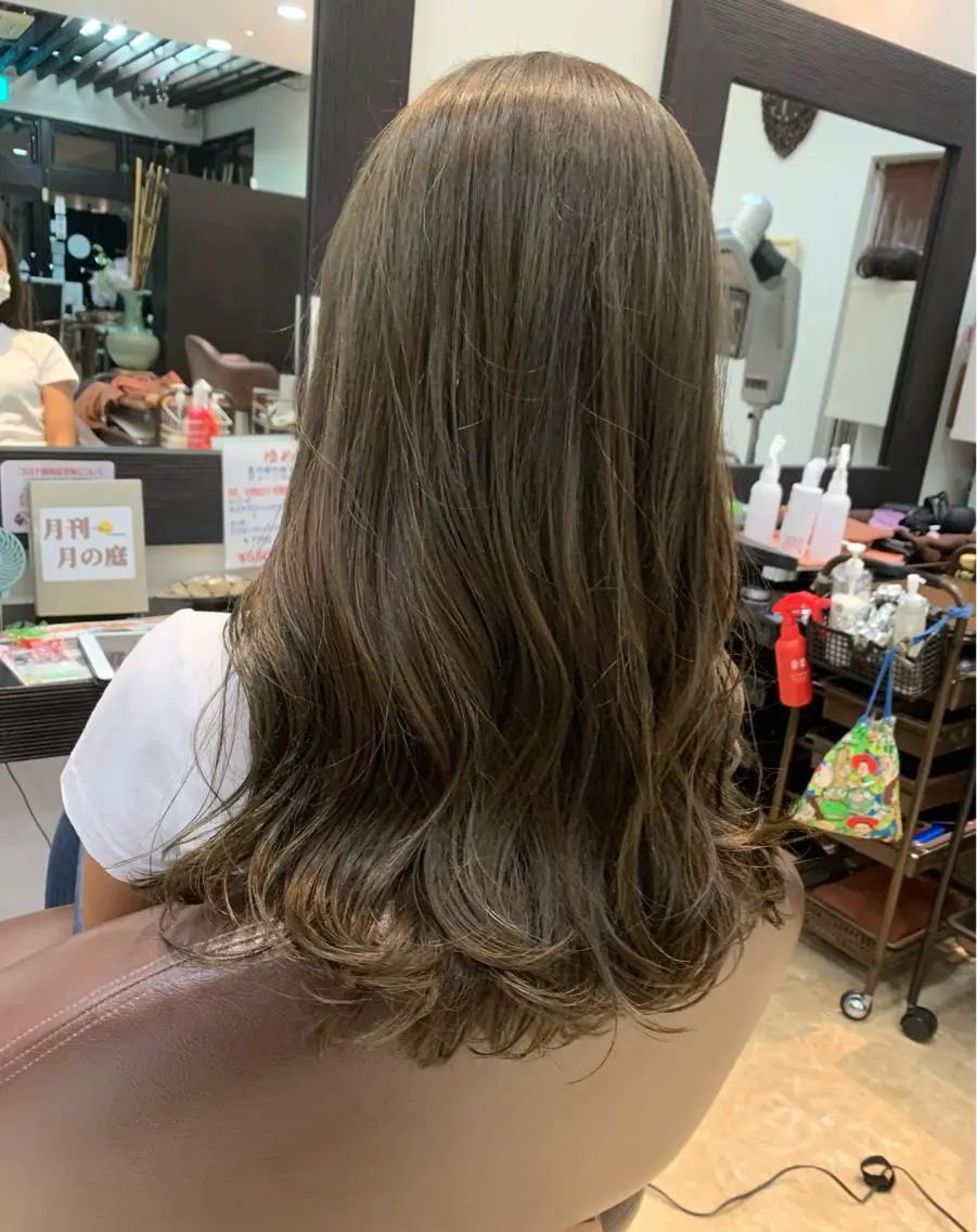 ロング 保井 実奈美のヘアスタイル