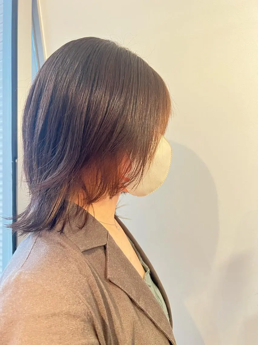 ミディアム レイヤーカット ウルフカット ウルフレイヤー APREKO SAYAKAのヘアスタイル