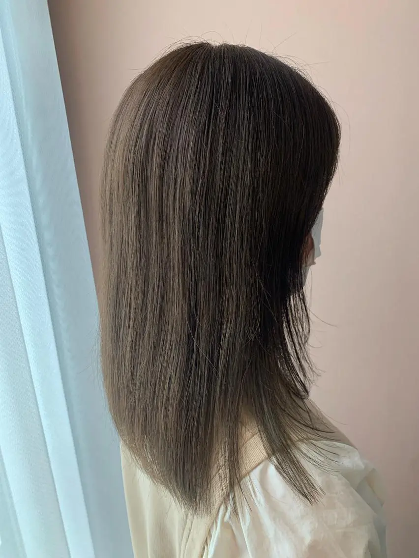 ミディアム カラー ベージュカラー オリーブベージュ hubhair レイヤー/透明感のヘアスタイル
