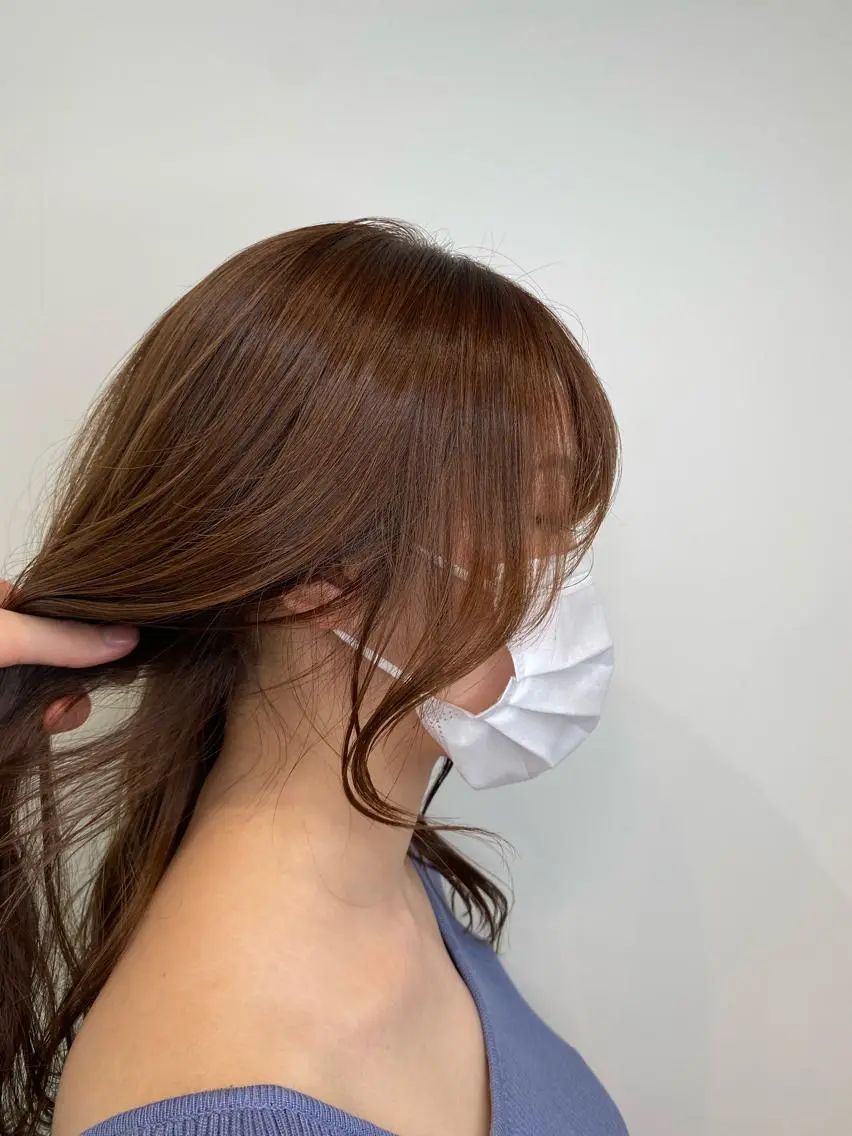 セミロング 韓国風ヘア サイドバング 小顔カット 大阪ウルフカット ハッシュカットのヘアスタイル