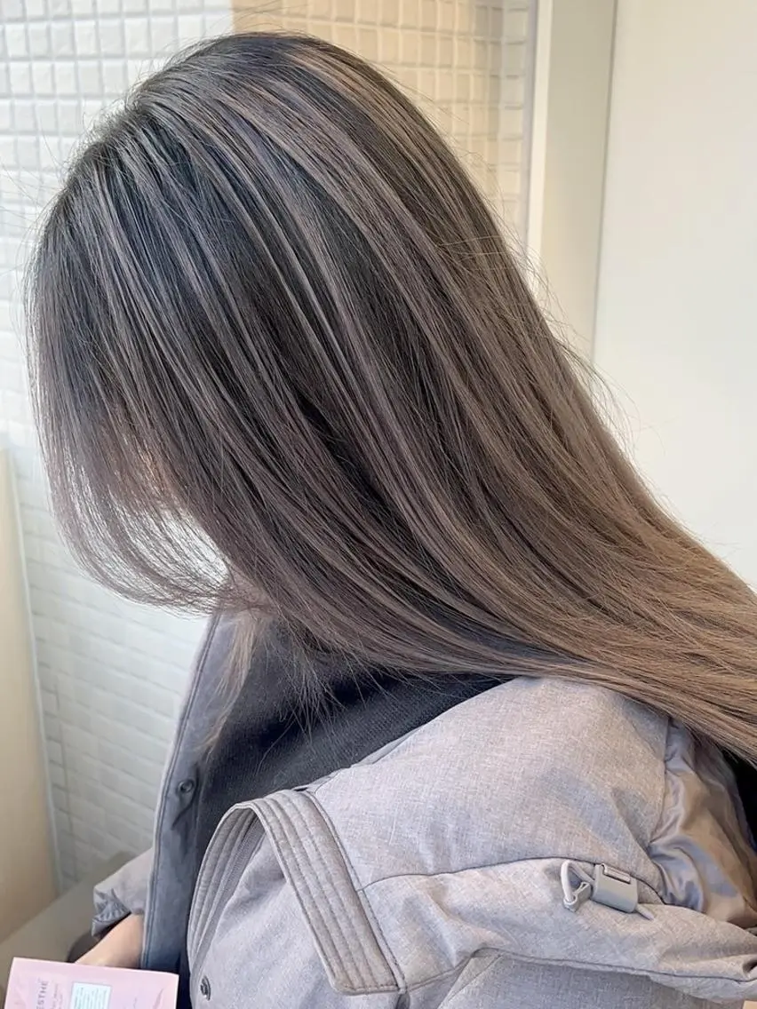 ロング カラー ブリーチ ダブルカラー ✨【公式】 juhl.横浜✨のヘアスタイル