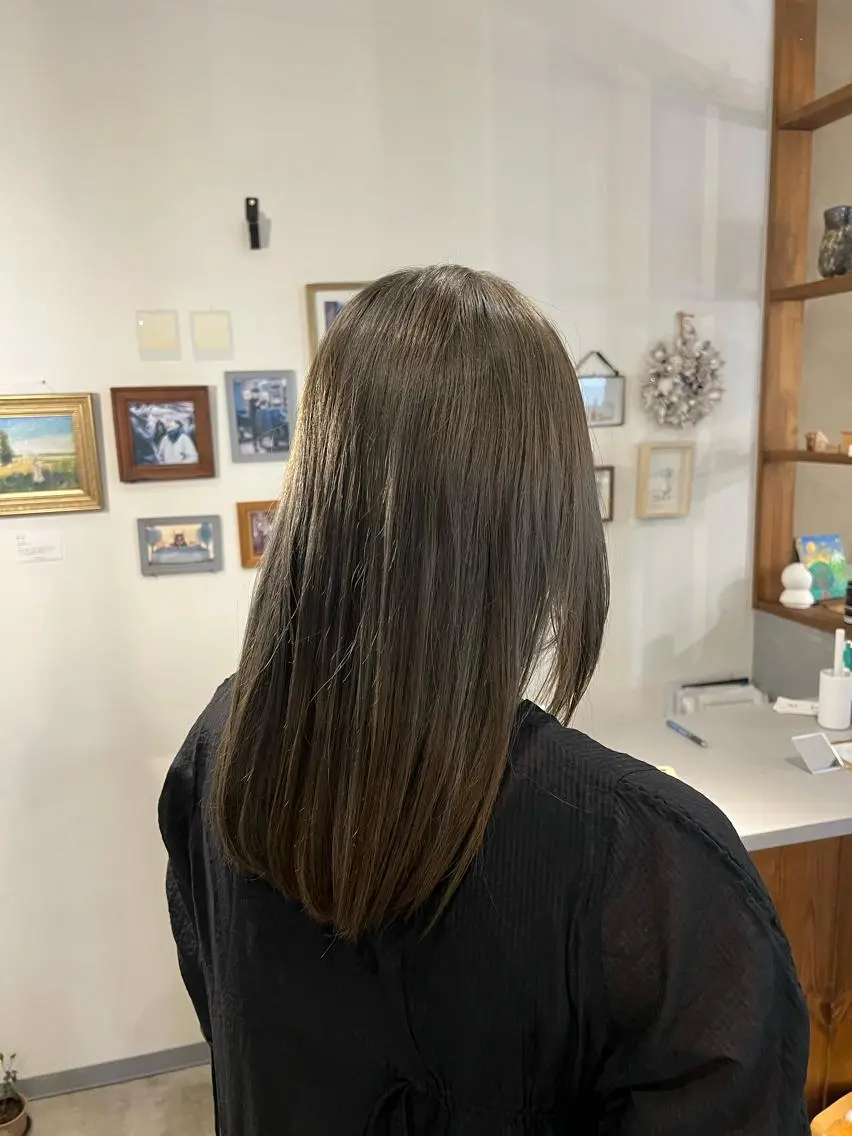 セミロング カラー ブリーチ ヘアカラー トリートメント 松永 真弥のヘアスタイル