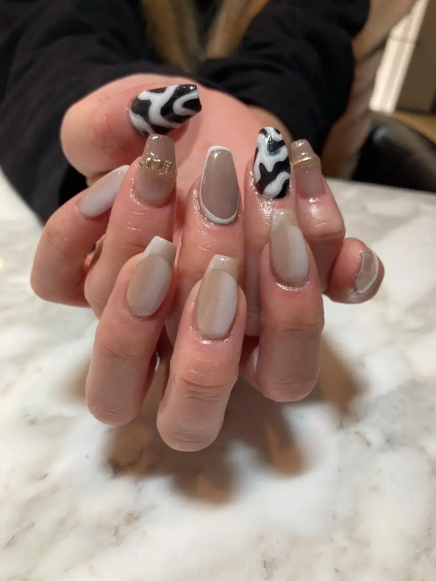 ネイル フレンチネイル オンブレフレンチ kii nailsのネイルデザイン
