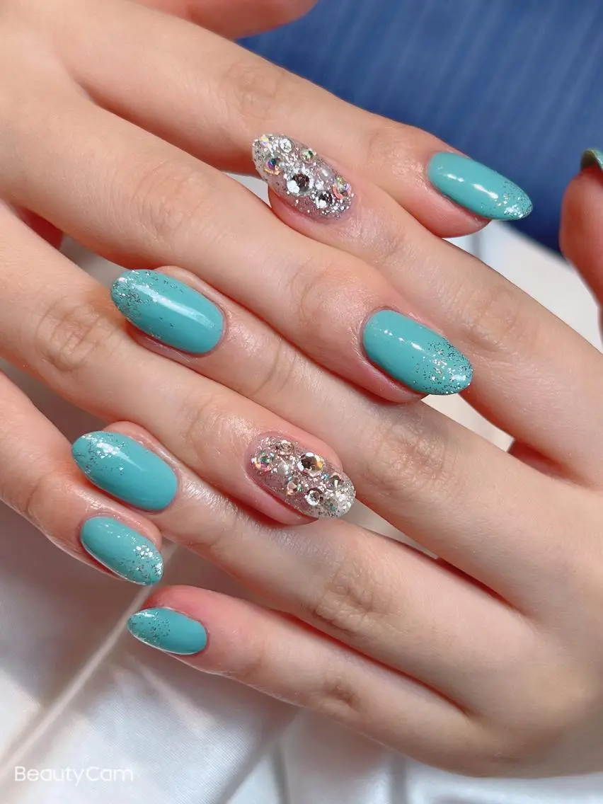 カラー bijou nails 蓮のネイルデザイン