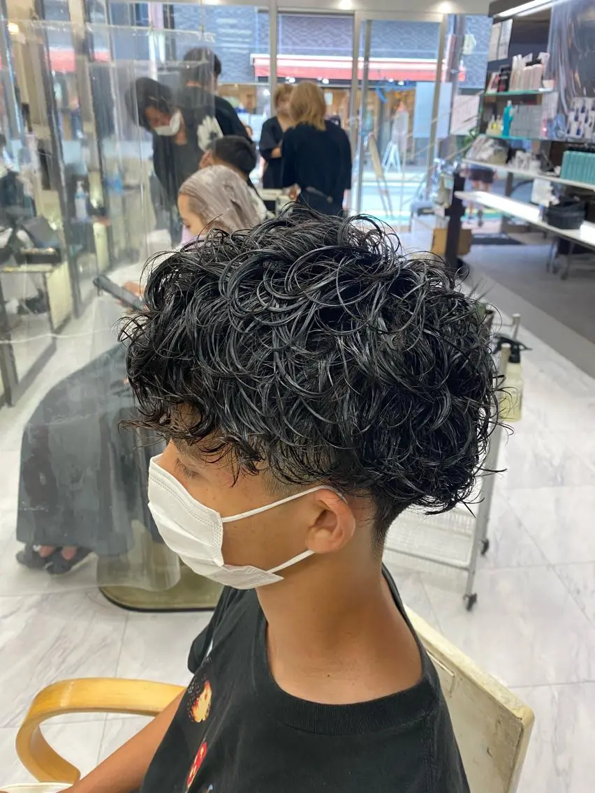 パーマ メンズ メンズパーマ スパイラルパーマ 🌴パーマオタク🌴 長谷川 諒佑🌈のヘアスタイル