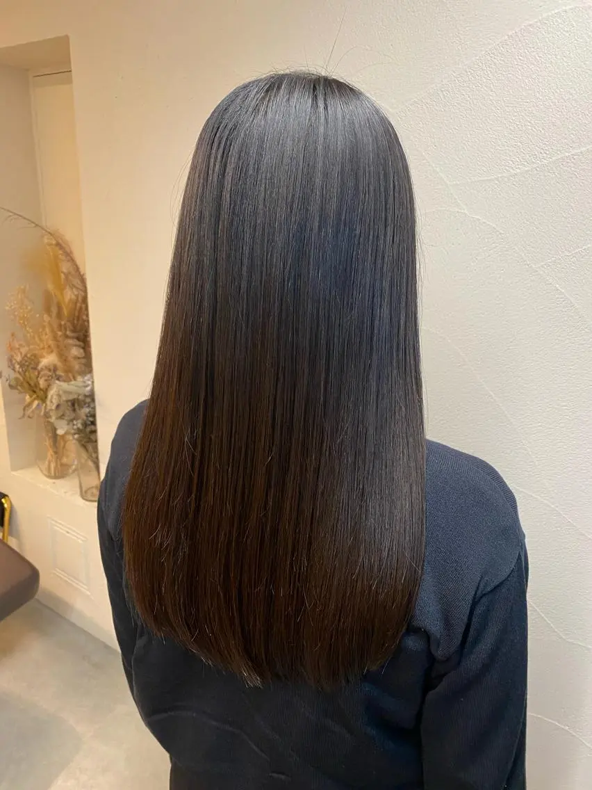 ロング カット 縮毛矯正 トリートメント ハイトーン×似合わせ 🌱中川慎之介のヘアスタイル