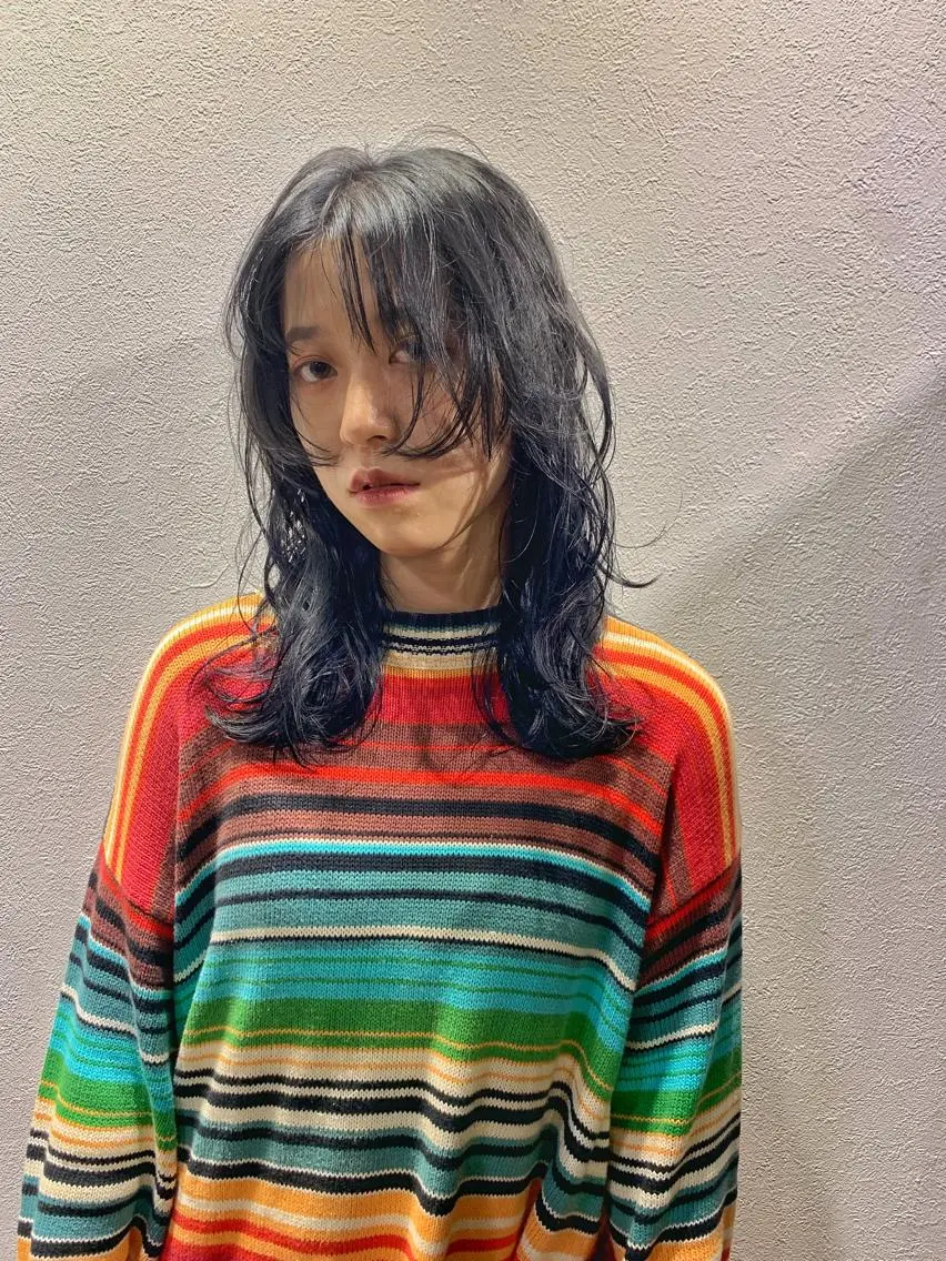 ミディアム ウルフカット ハイトーンNo.1✨ パーマ✨イマイタツヤのヘアスタイル