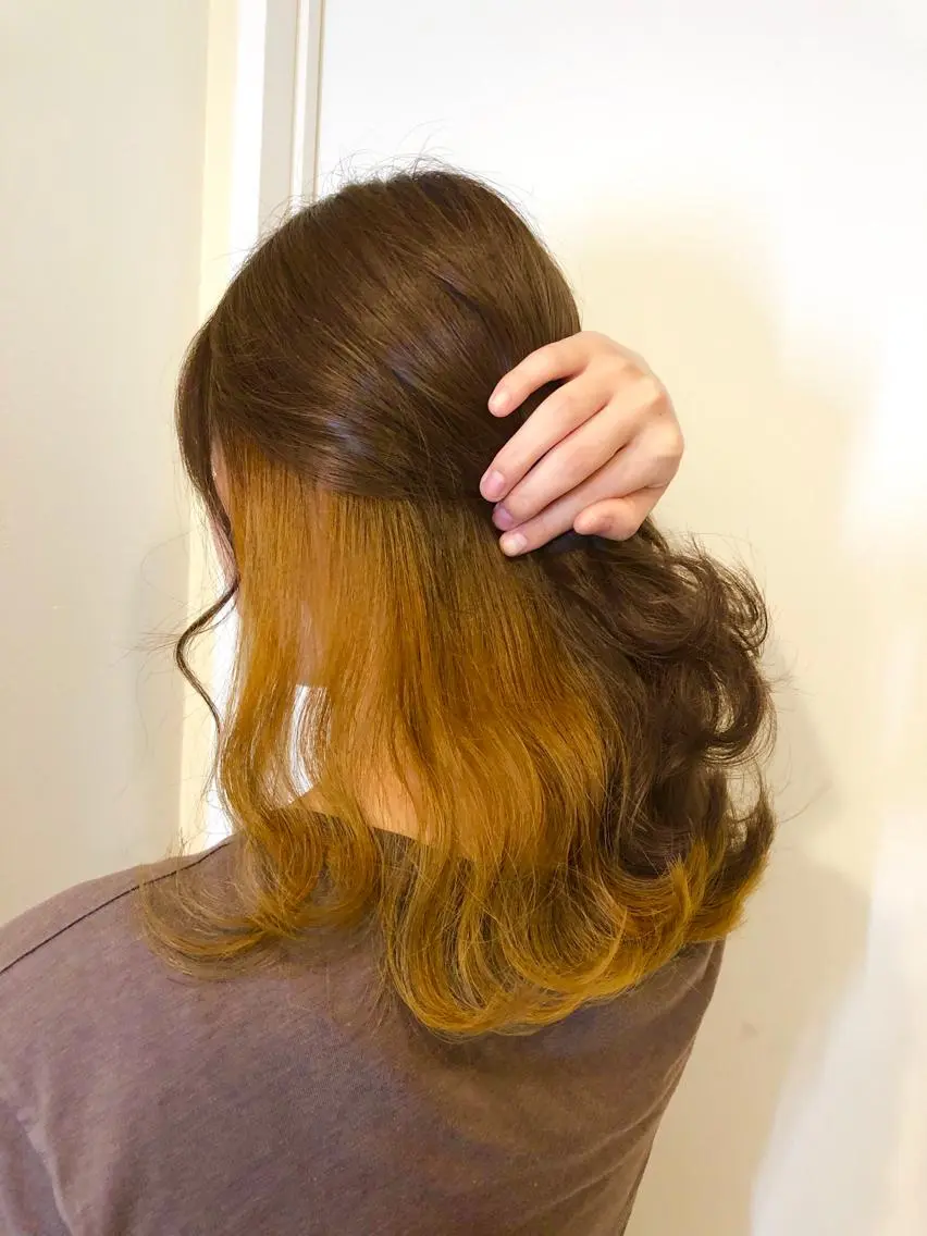 ミディアム カラー パーマ ヘアアレンジ ネイル マツエク・マツパ インナーカラー オレンジ カラーマツエク オレンジ ヘアカラー 🧡艶髪/エクステ 🫧🧡YUKI❄️のヘアスタイル