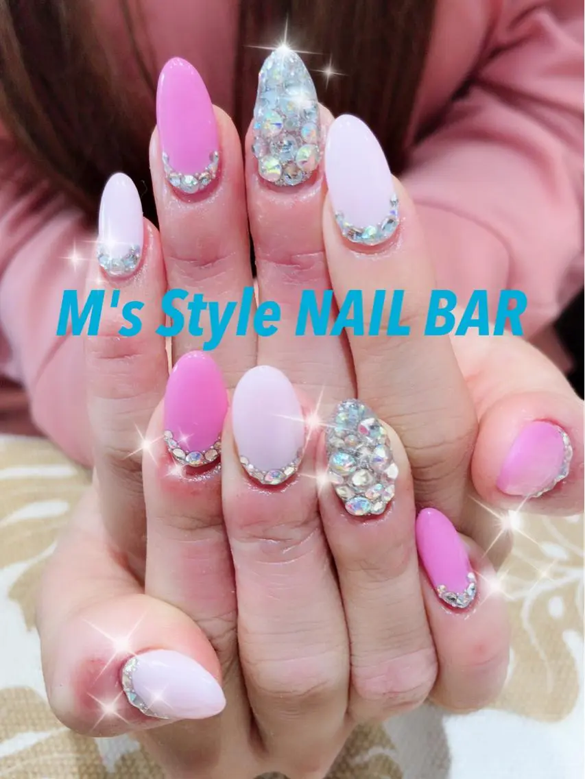 ネイル 持ち込み ピンク ストーンネイル ハンドネイル M's Style NAIL BARのネイルデザイン