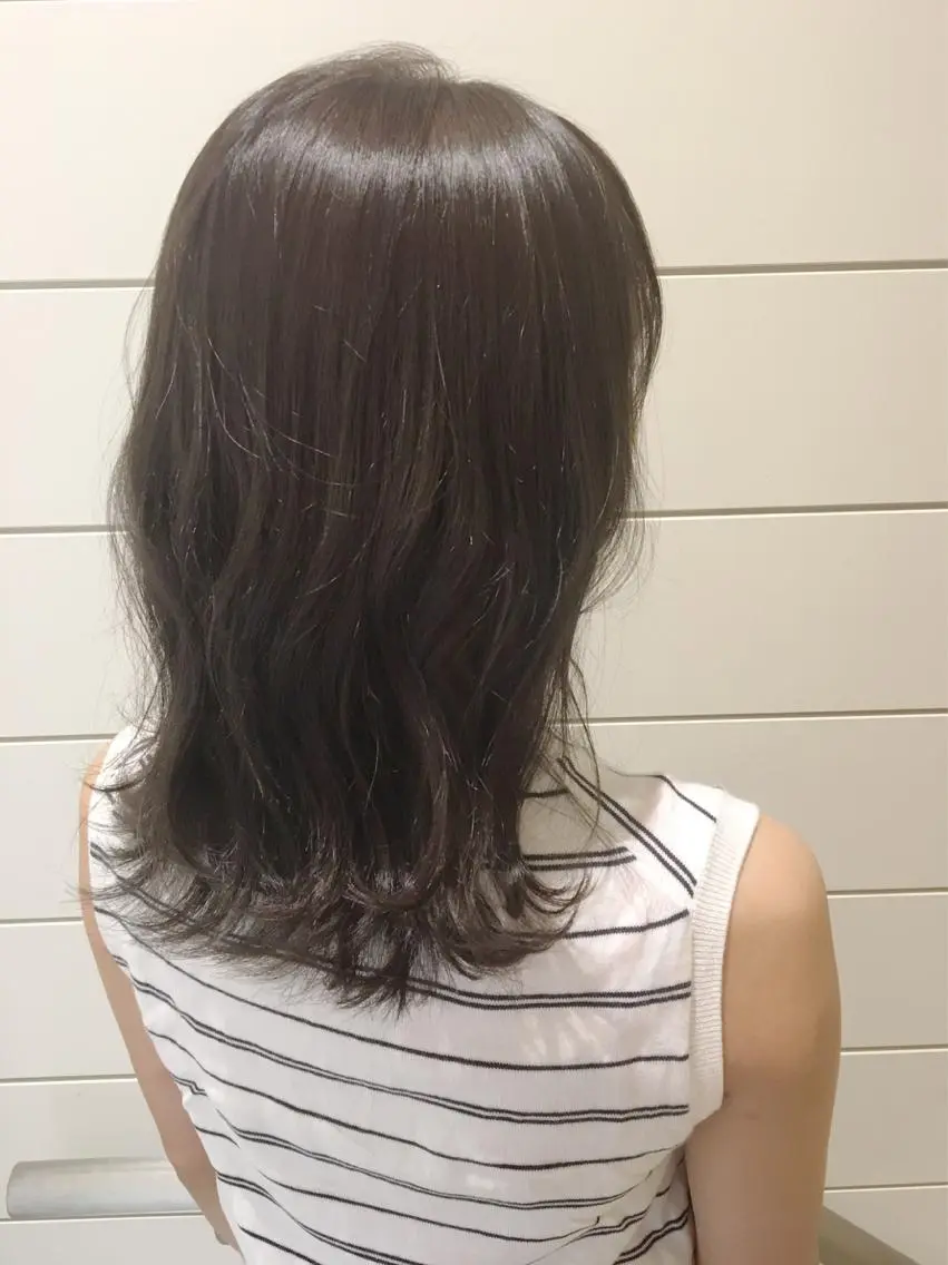 ミディアム 🍊新宿南口🍊 ERINAのヘアスタイル