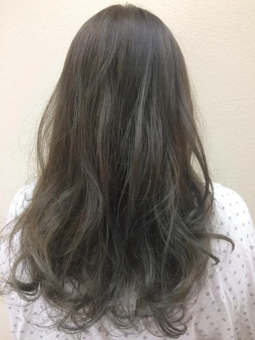 カラー 龍 門のヘアスタイル