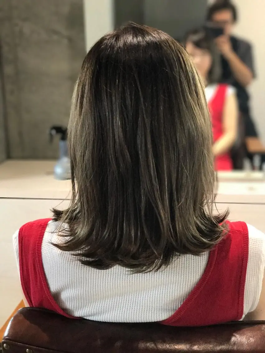 ミディアム ハイライト Maeda マエダのヘアスタイル