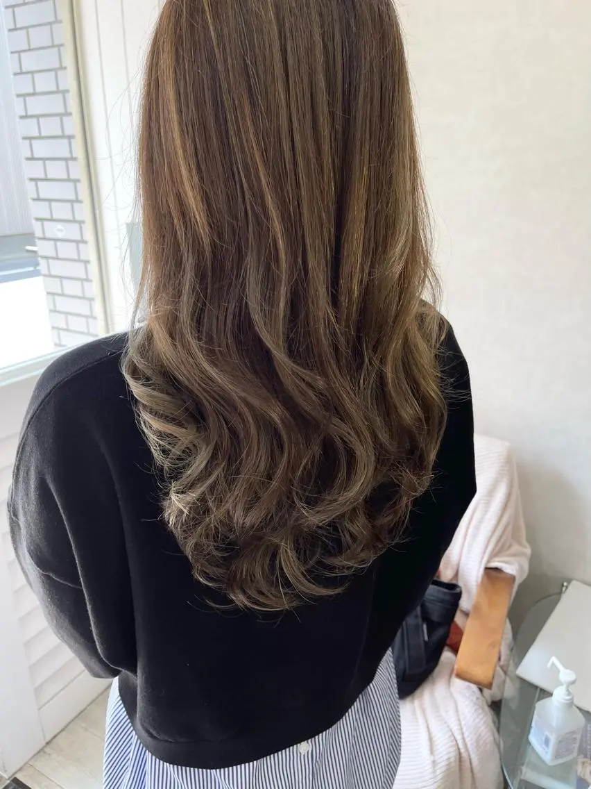 ロング ハイライト 新福島店長 植松裕也のヘアスタイル