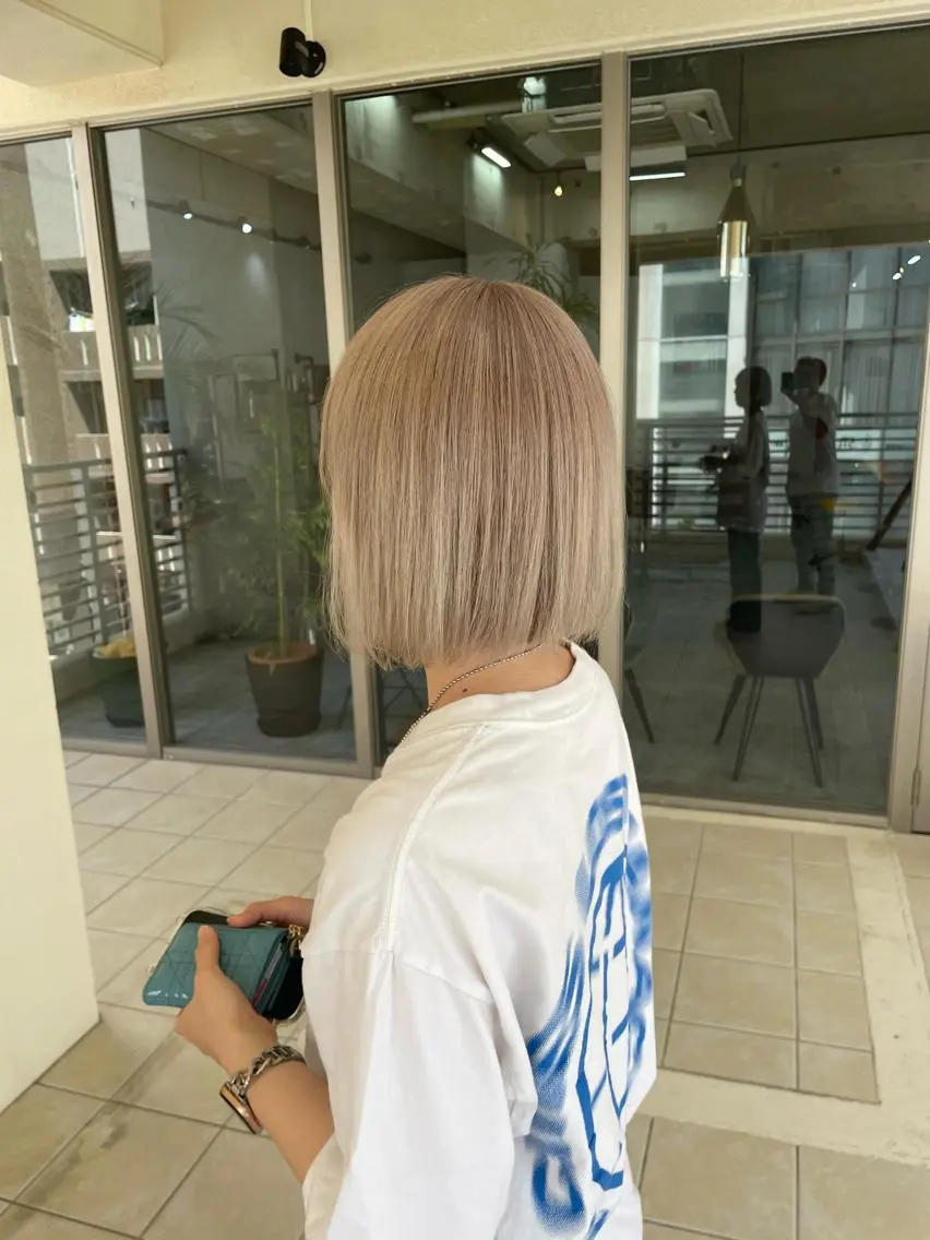 ショート アッシュ 韓国風カラー ボブ ハイライト 韓国風ヘア andKおもろまち店 艶ダブルカラー✨のヘアスタイル