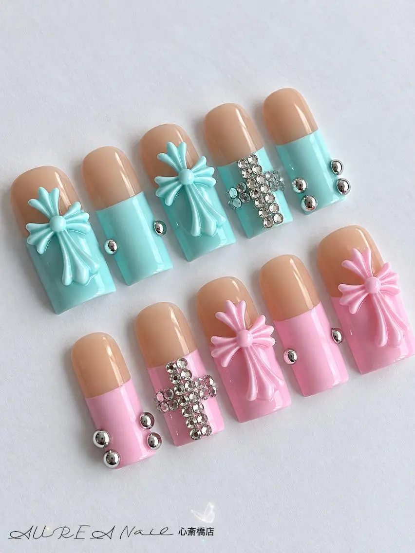 ネイル ハンドネイル H-nail ロング/3D/Y2Kのネイルデザイン