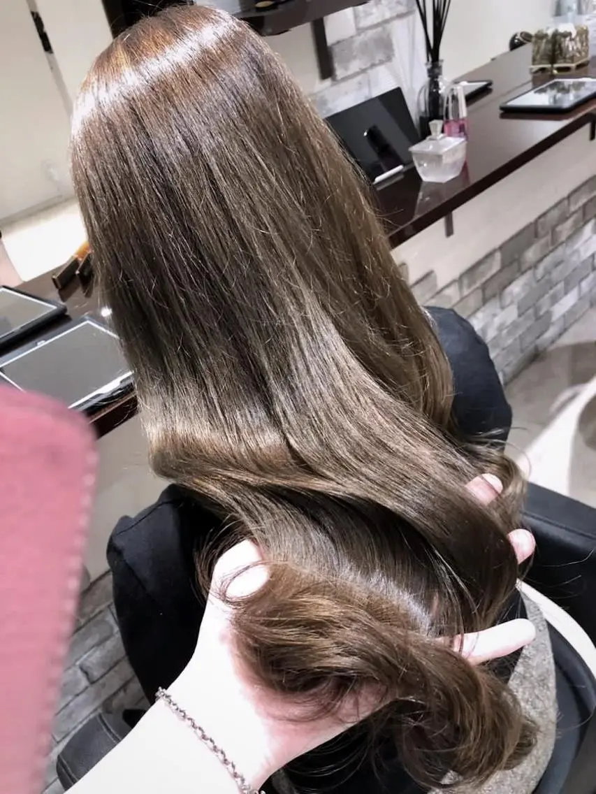 ロング カラー ヘアアレンジ ベージュカラー 透明感カラー オリーブベージュ 🌟東銀座マンツーマ ン🌟タカナシのヘアスタイル