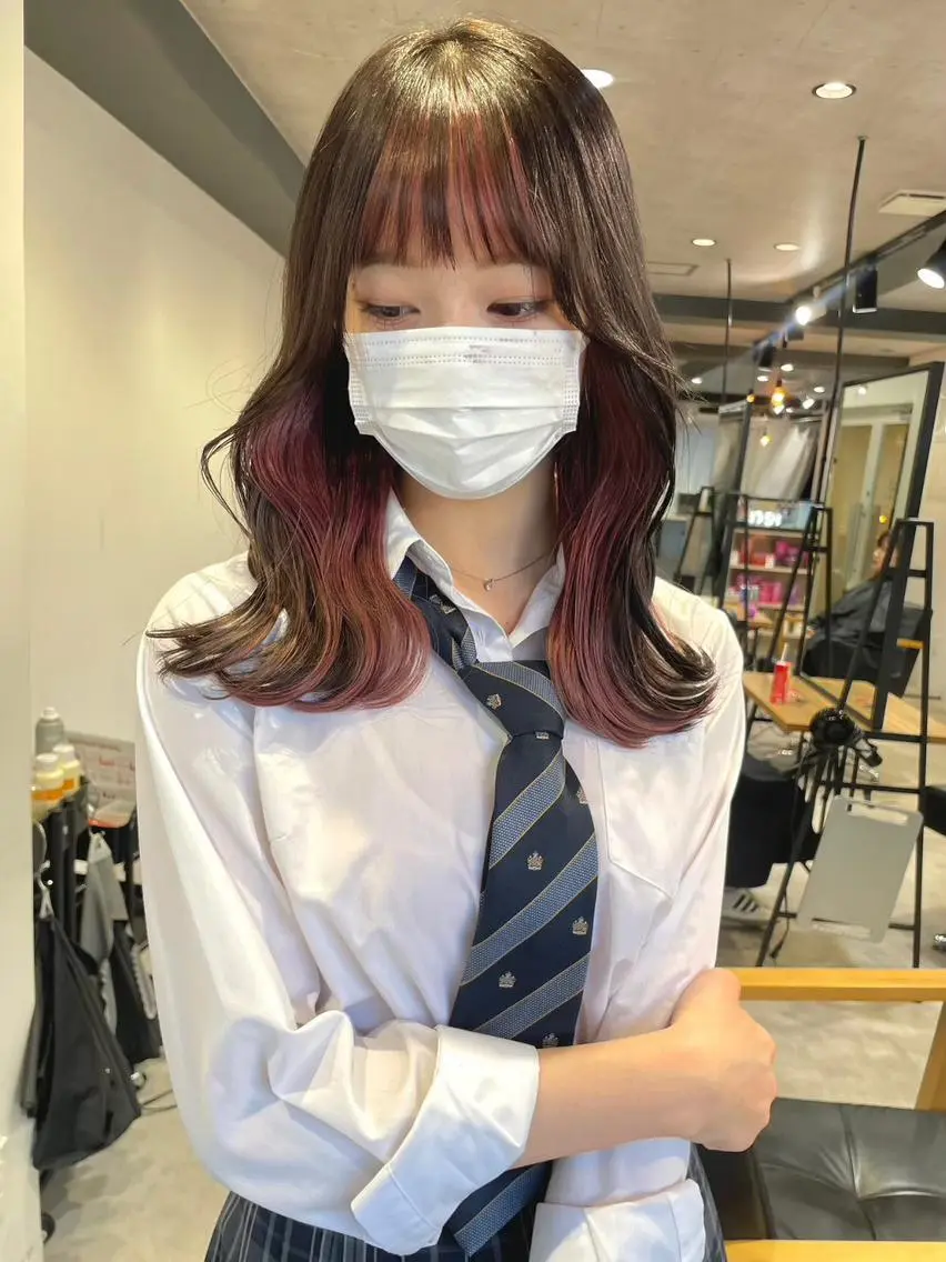 セミロング カラー ピンクカラー ⭐️横浜ブリーチ特化 美容師　堤涼⭐️のヘアスタイル