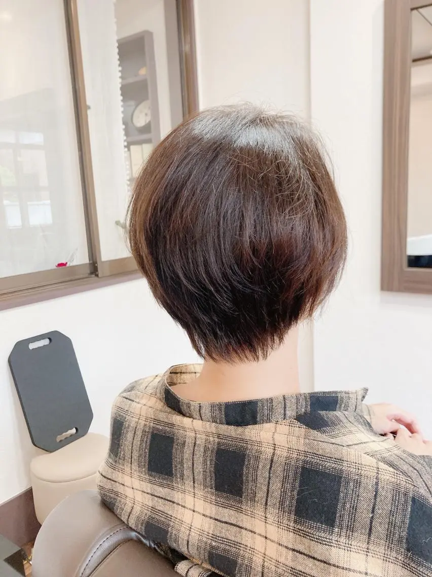 ショート 池岡 洋子のヘアスタイル