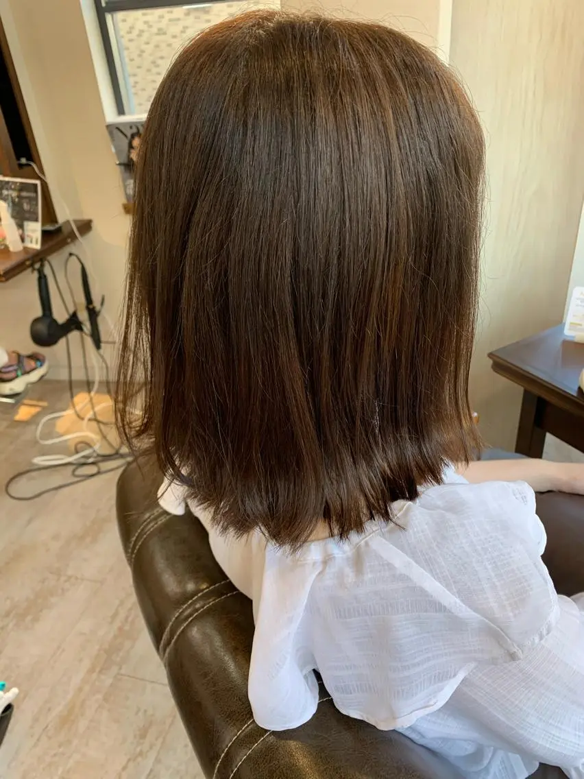 ミディアム カラー 外ハネヘア ヘアカラー 藤間 帆乃夏（とうまほのかのヘアスタイル