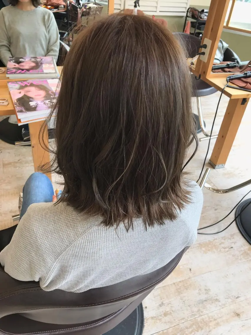 ミディアム カラー カット ヘアカラー トリートメント Rayt hair レイトヘアーのヘアスタイル