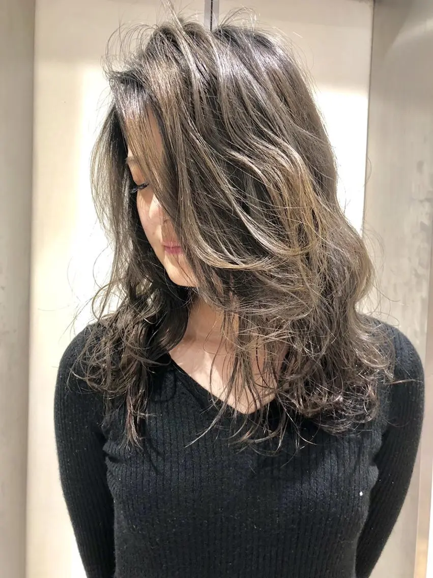 カラー Ash 店長 山下達也のヘアスタイル