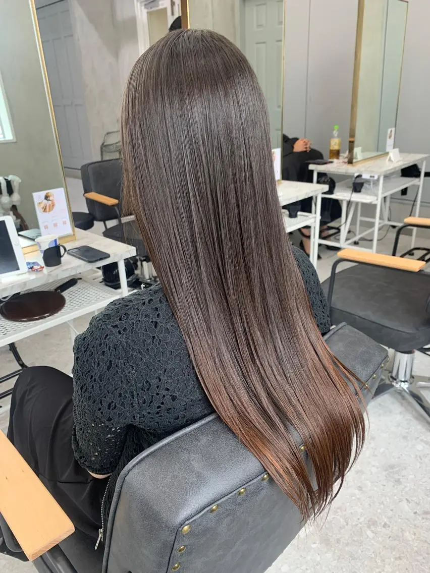 ロング カラー アディクシーカラー アクアカラー ベージュカラー ブリーチ 透明感カラー カット ヘアカラー トリートメント ⚜️艶髪お任せ⚜️ ⚜️米澤⚜️のヘアスタイル