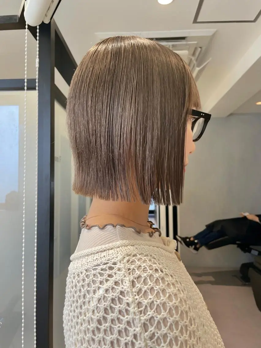 ショート カラー ベージュカラー ボブ メンズ特化 パーマ/オザワのヘアスタイル