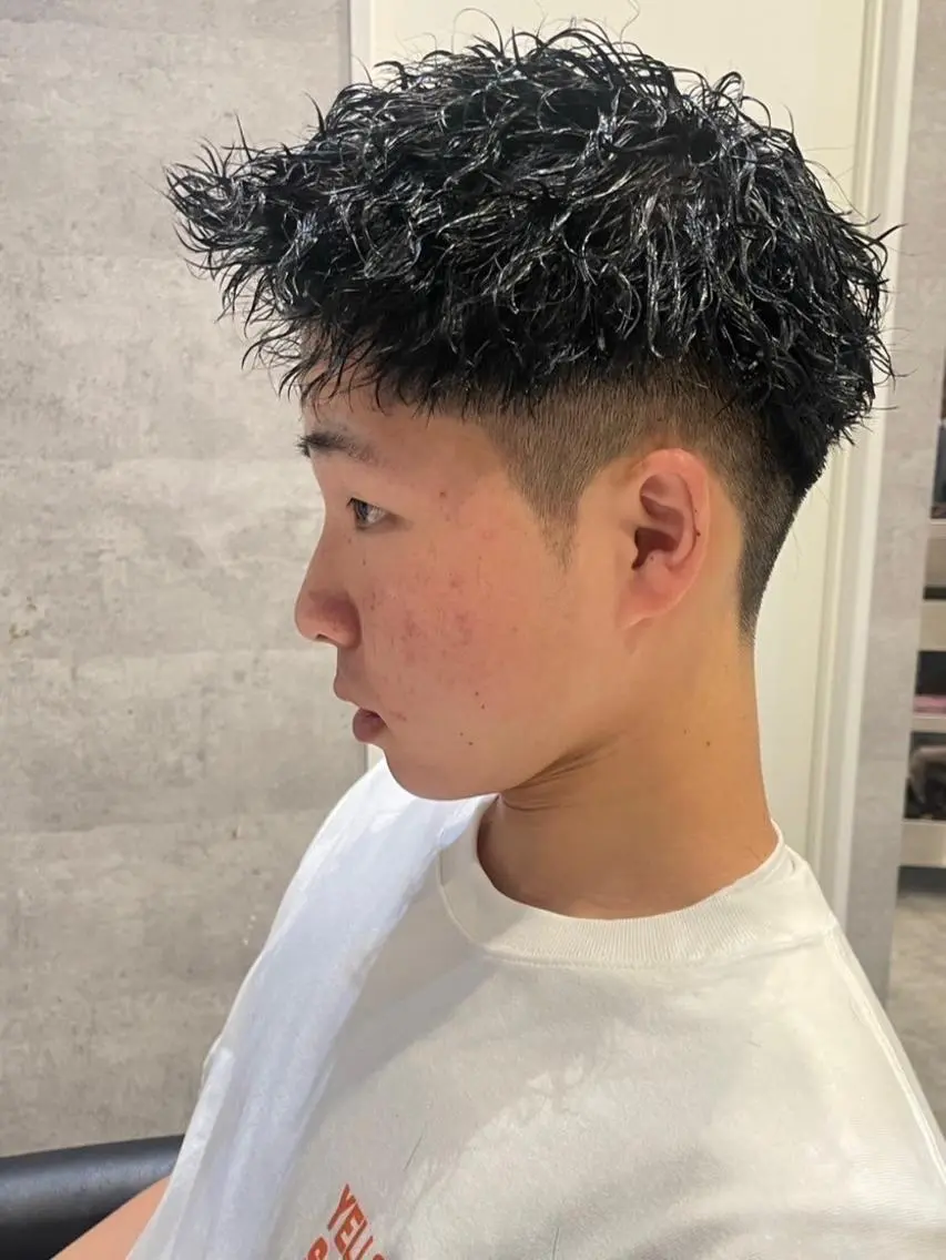 ショート メンズ メンズハイライト メンズインナーカラー 外国人風カラー ハイライト 髪質改善 BUCKS【天王寺】 バックス【駅30秒】のヘアスタイル