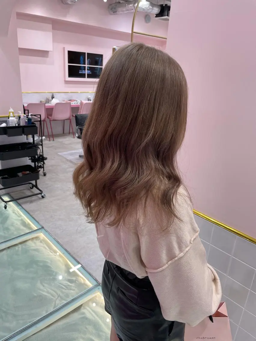 ショート カラー ベージュカラー ミルクティーベージュ ヘアカラー トリートメント ヘアセット 🫧tatsuki 🫧“lot 横浜“のヘアスタイル