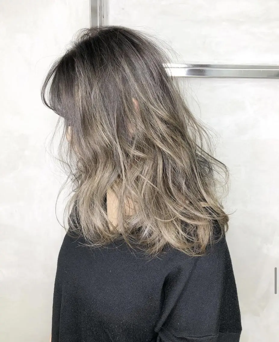セミロング カラー アディクシーカラー 透明感カラー イルミナカラー ANGELICA JR和歌山店のヘアスタイル