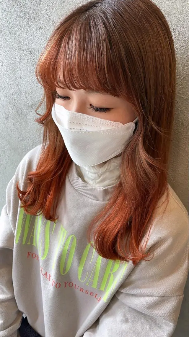 ミディアム カラー ミストバング  フェイスフレーミング オレンジ 大方 いくみのヘアスタイル