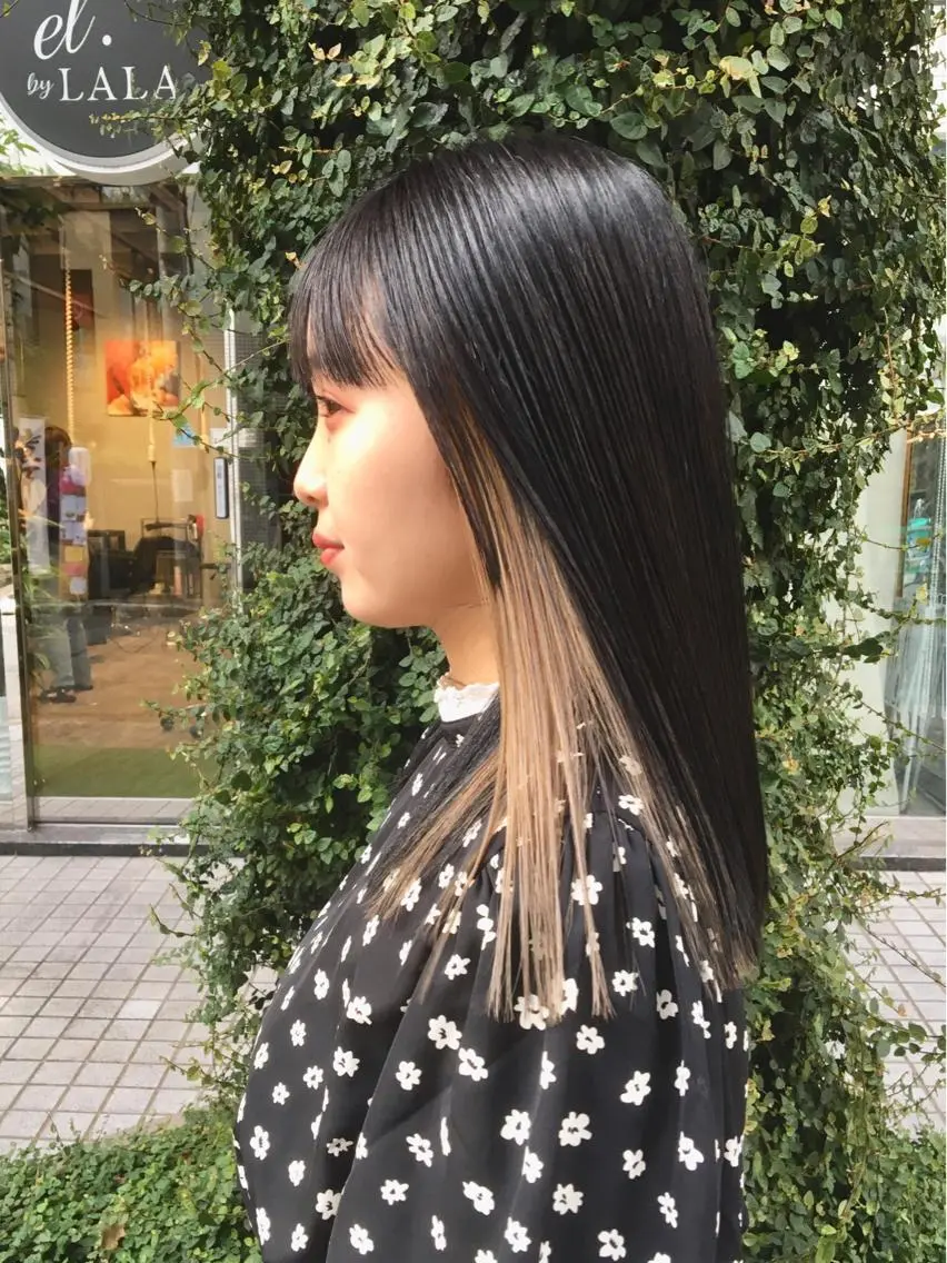 ミディアム カラー ベージュカラー インナーカラー ミルクティーベージュ ハイトーン/レイヤー /ウルフ⭐️永田⭐️のヘアスタイル