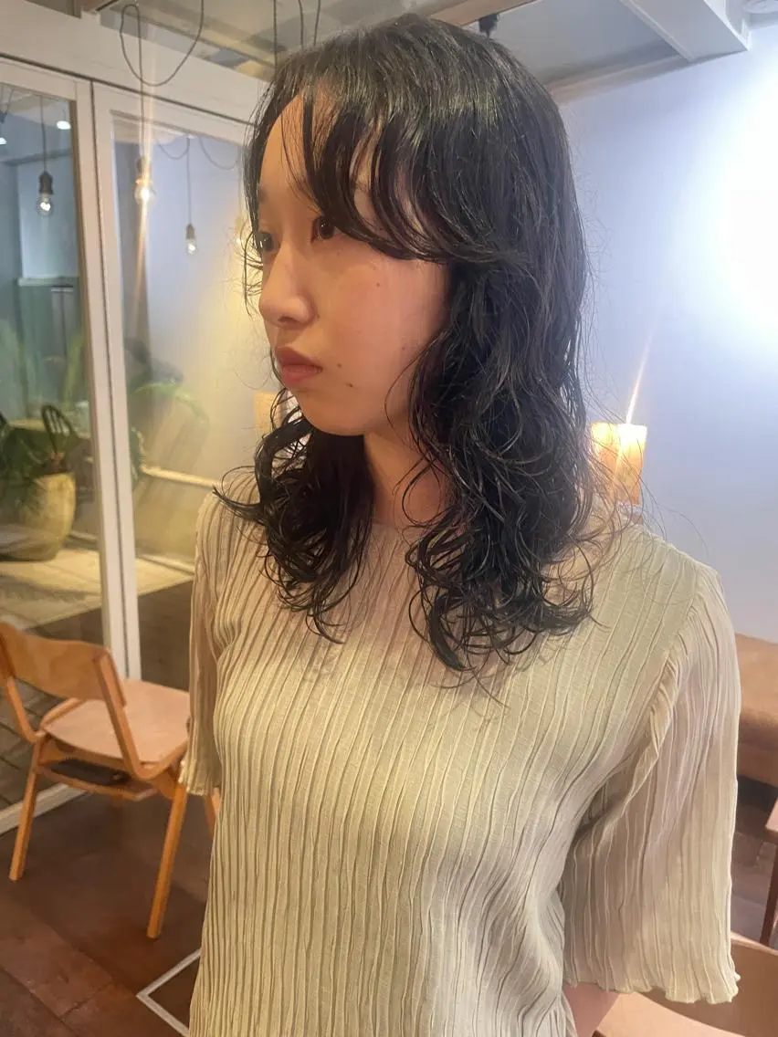 ミディアム パーマ ミディアムパーマ 抜け感ボブ×パーマ ｜kazaneのヘアスタイル