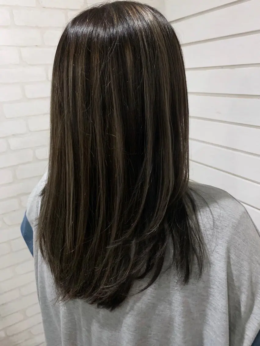 ミディアム 穐田 司樹のヘアスタイル