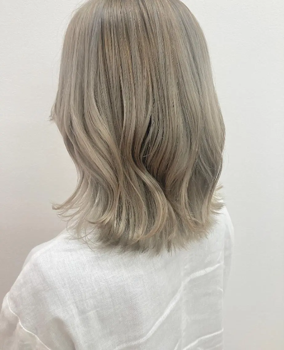 ミディアム ヘアカラー トリートメント 店長 ✂️ムラカミ キラリのヘアスタイル
