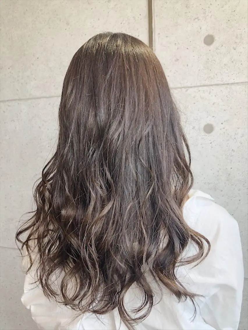 ロング カラー アッシュ アッシュブラウン ブラウンカラー 福森 みずきのヘアスタイル